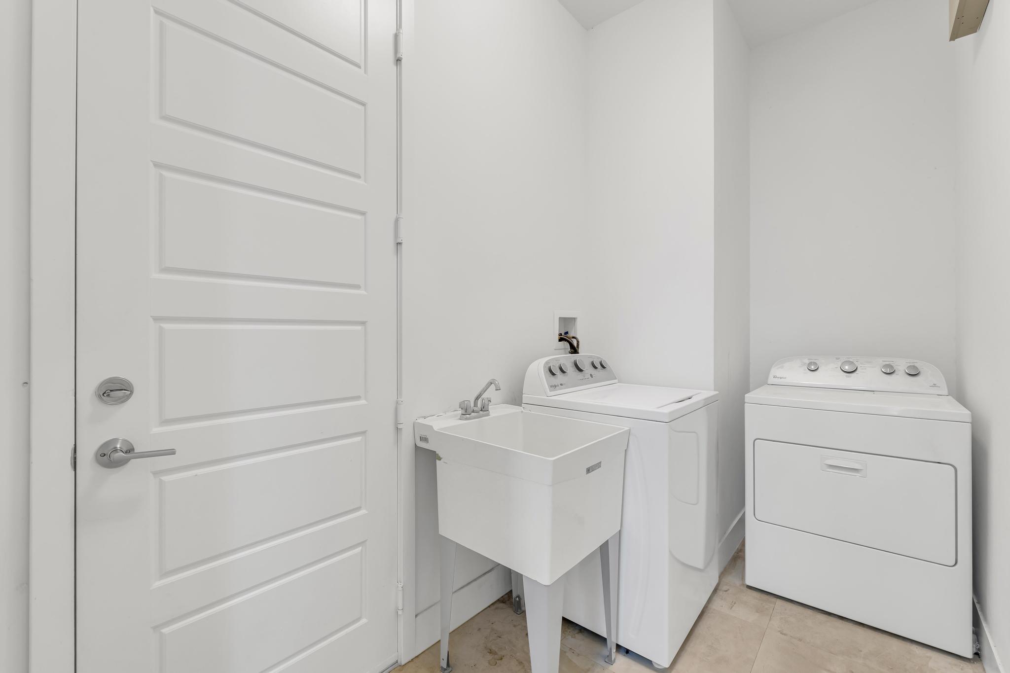 Single-family home for sale in Venetian Parc Miami casa unifamiliar en venta en Venetian Parc Richmond West