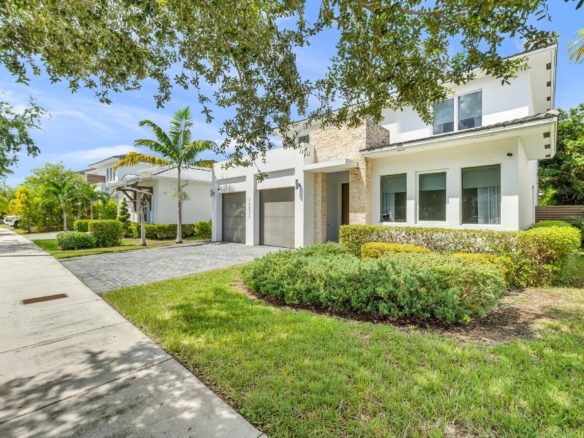 Fachada de casa unifamiliar en venta en Venetian Parc Richmond West