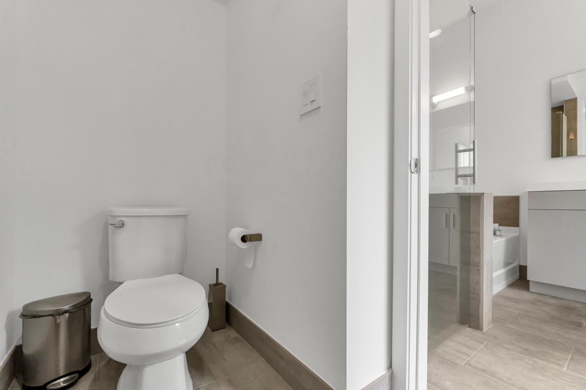 Single-family home for sale in Venetian Parc Miami casa unifamiliar en venta en Venetian Parc Richmond West