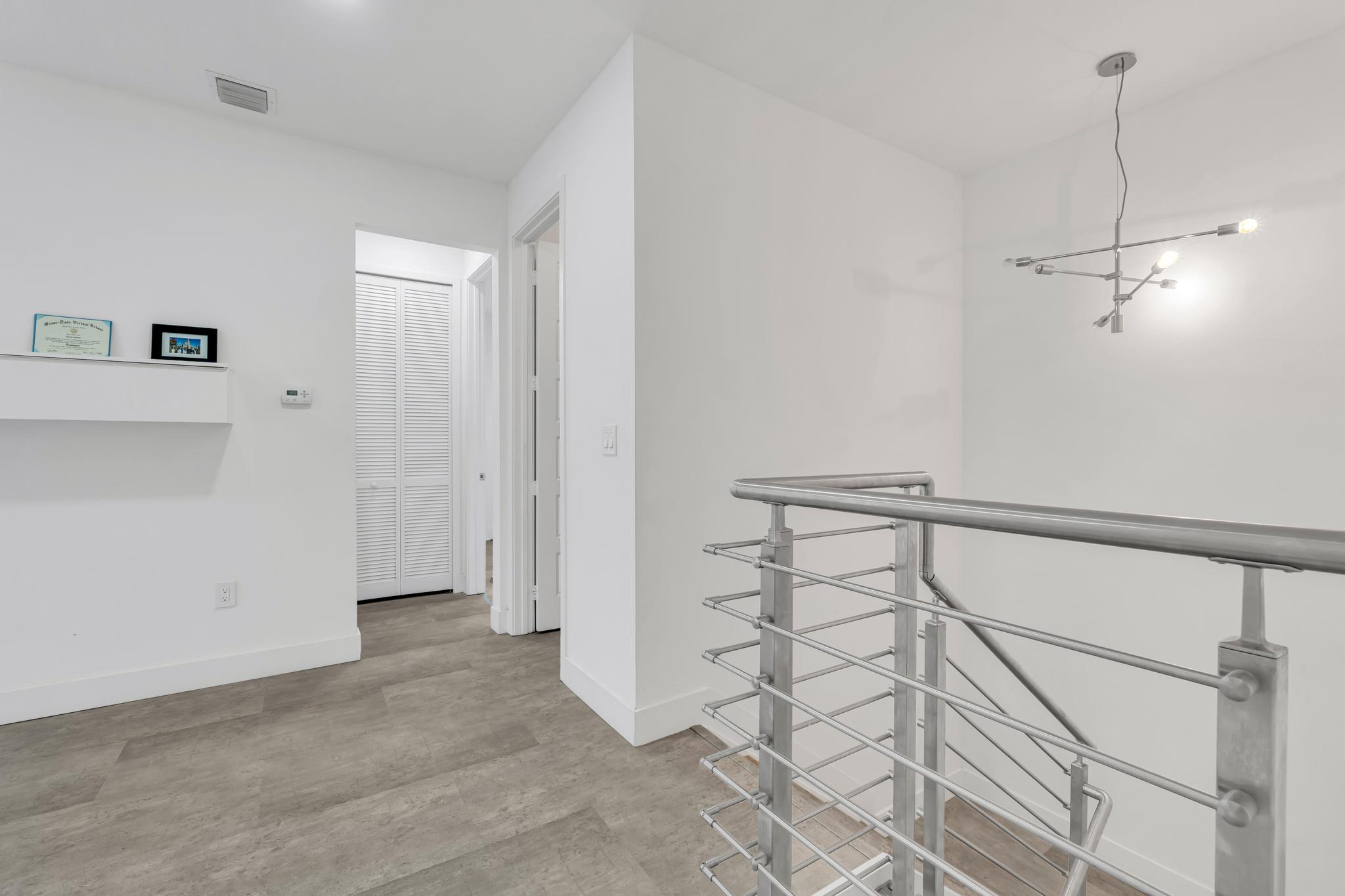 Single-family home for sale in Venetian Parc Miami casa unifamiliar en venta en Venetian Parc Richmond West