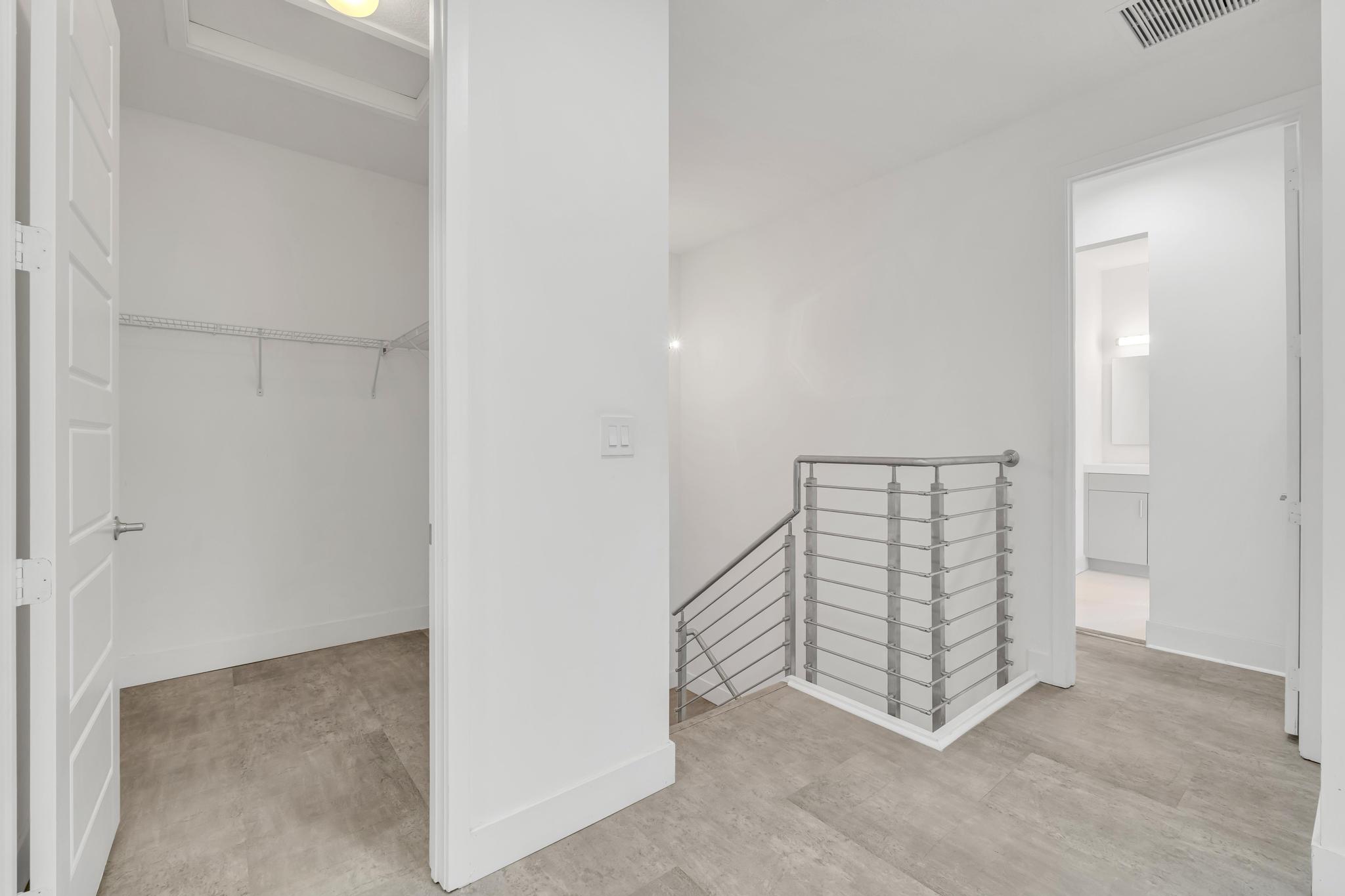 Single-family home for sale in Venetian Parc Miami casa unifamiliar en venta en Venetian Parc Richmond West