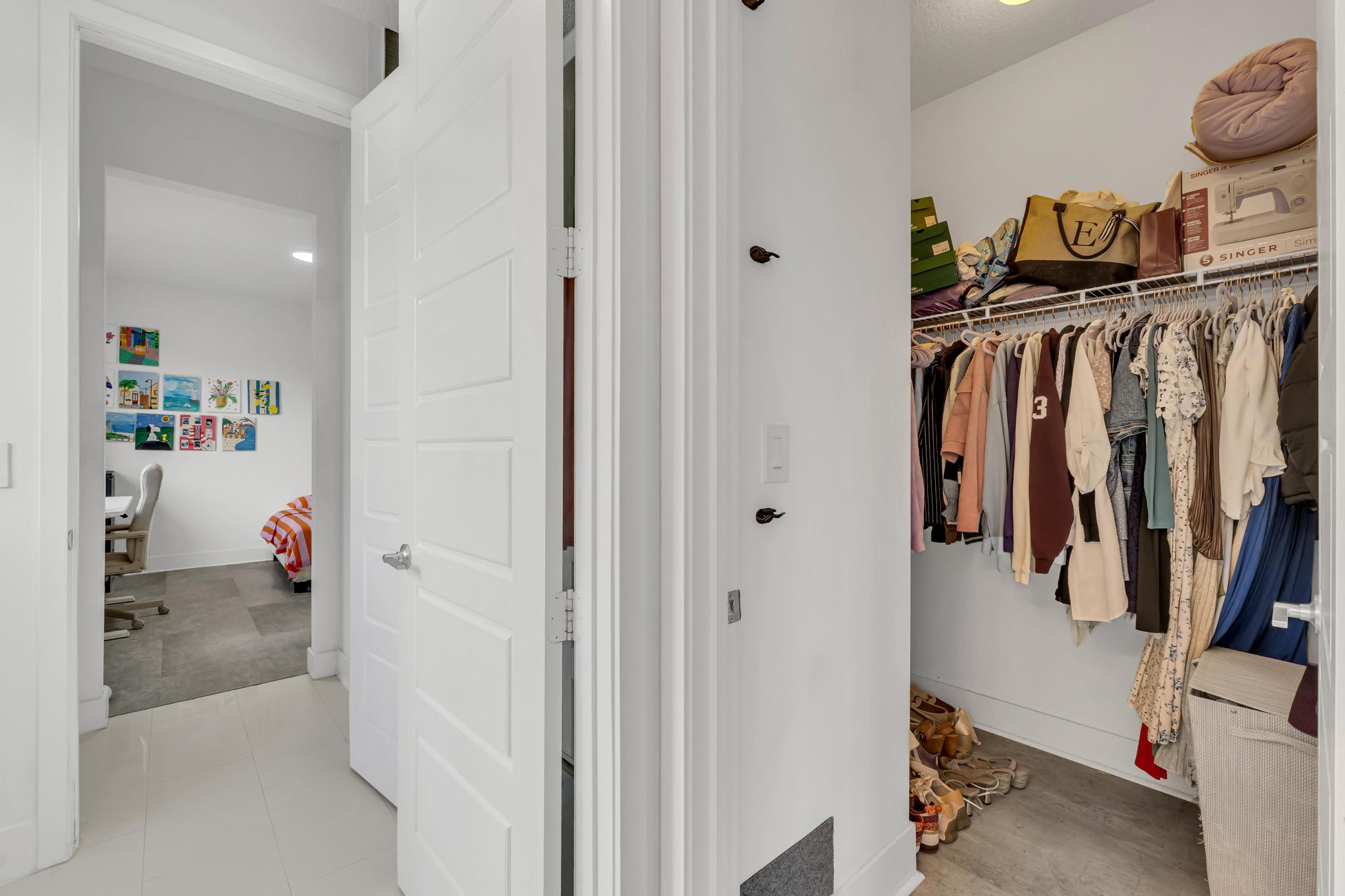 Single-family home for sale in Venetian Parc Miami casa unifamiliar en venta en Venetian Parc Richmond West