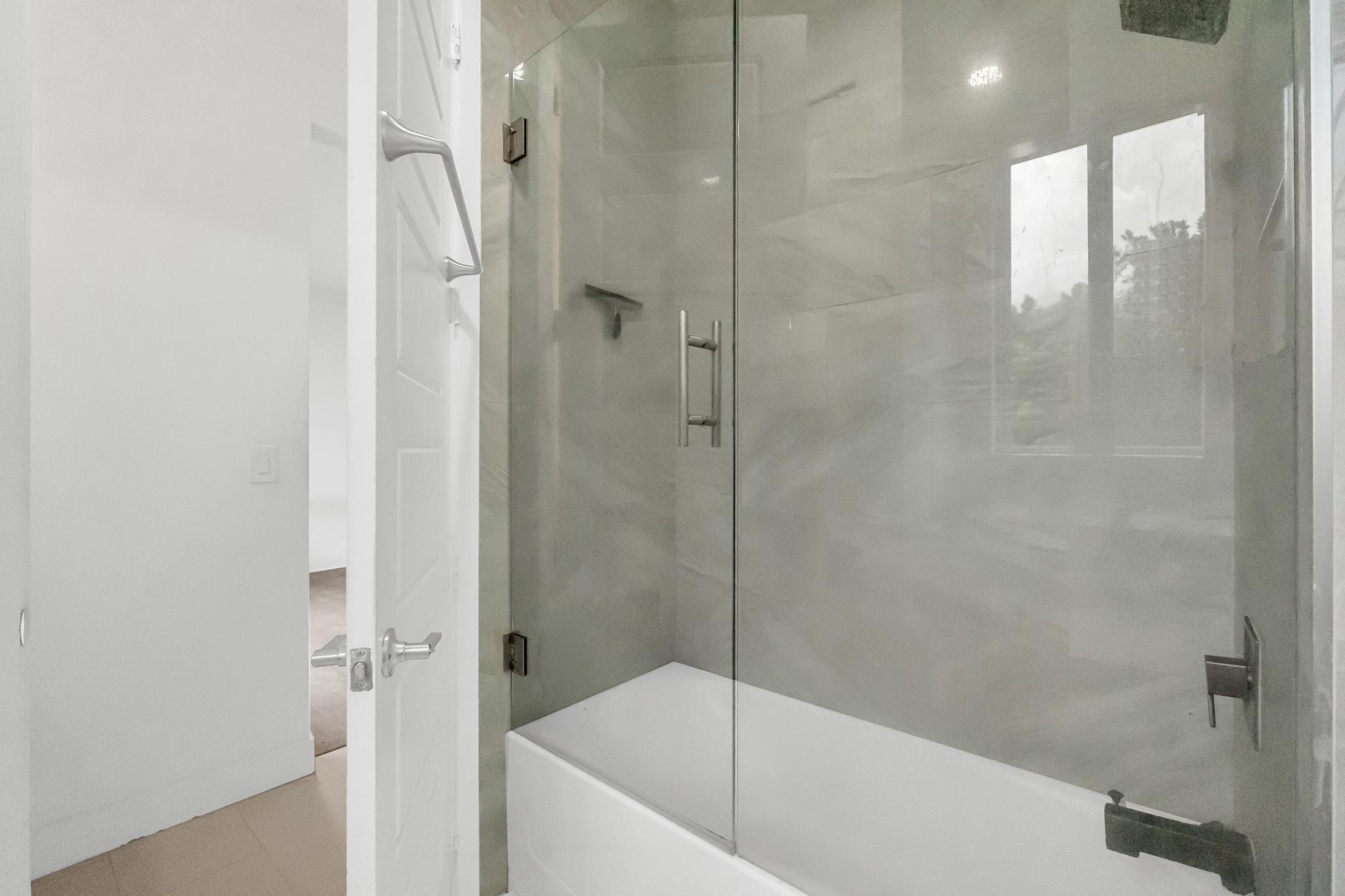 Single-family home for sale in Venetian Parc Miami casa unifamiliar en venta en Venetian Parc Richmond West
