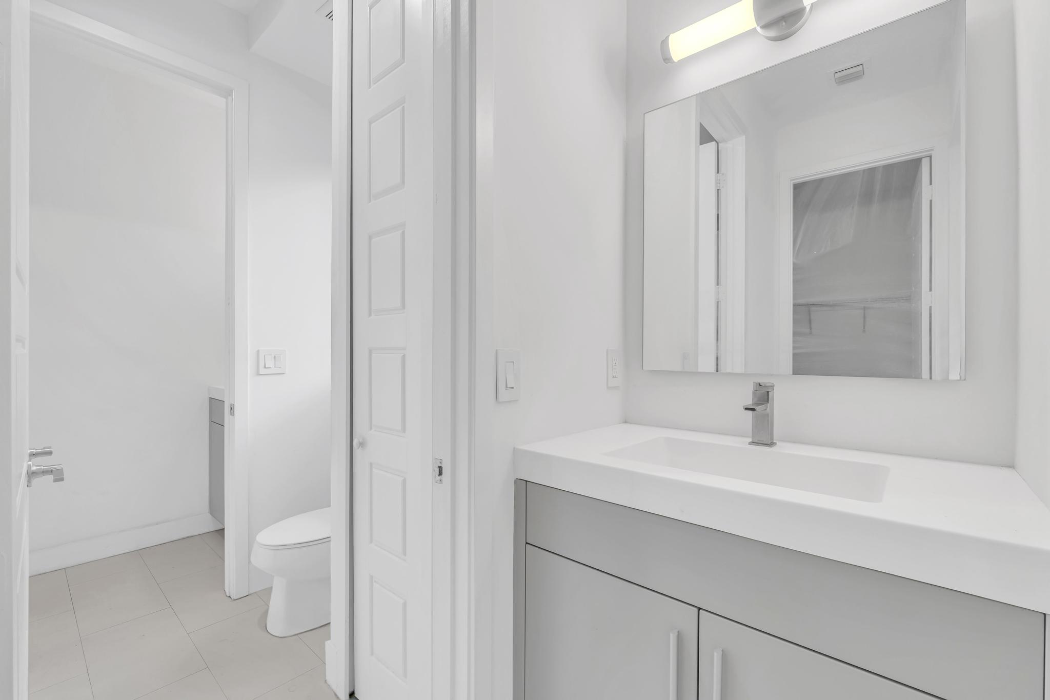 Single-family home for sale in Venetian Parc Miami casa unifamiliar en venta en Venetian Parc Richmond West
