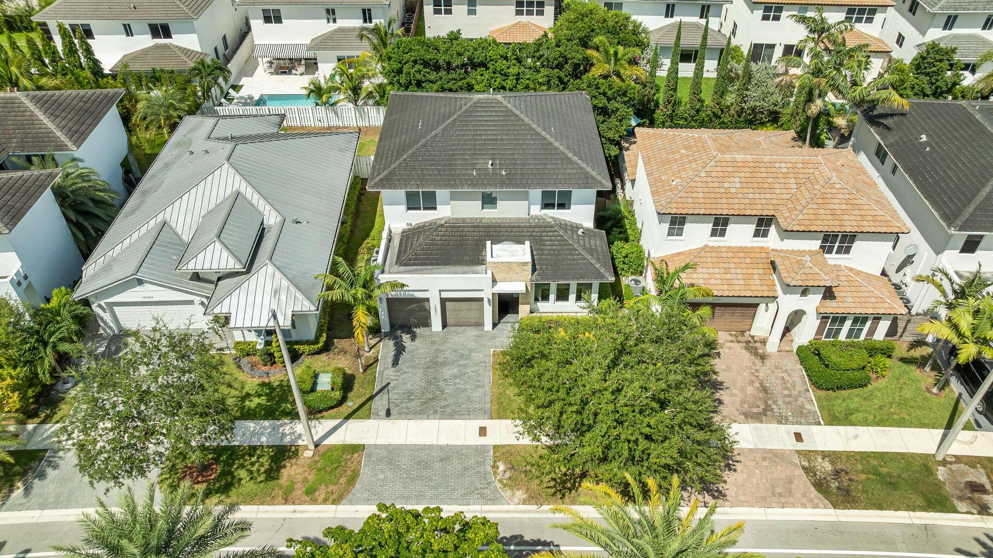 homes for sale Venetian Parc Miami 6 bedroom homes for sale Miami Casa en Venta en Venetian Parc Richmond West | 6 Habitaciones