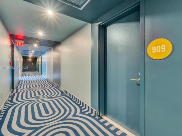 amenidades tipo resort en The Standard Midtown Miami